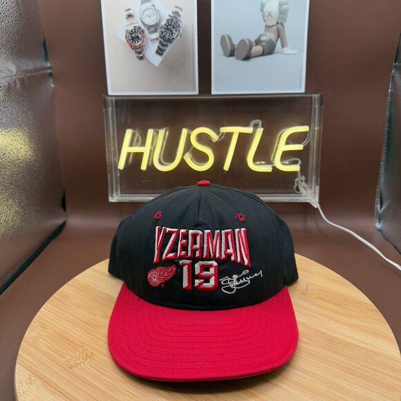 Vintage Steve Yzerman Detroit Red Wings 90s NHL hockey snapback